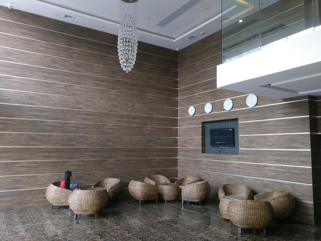 Elegant Hotel Pyi Thar Yar Yangon Exterior photo